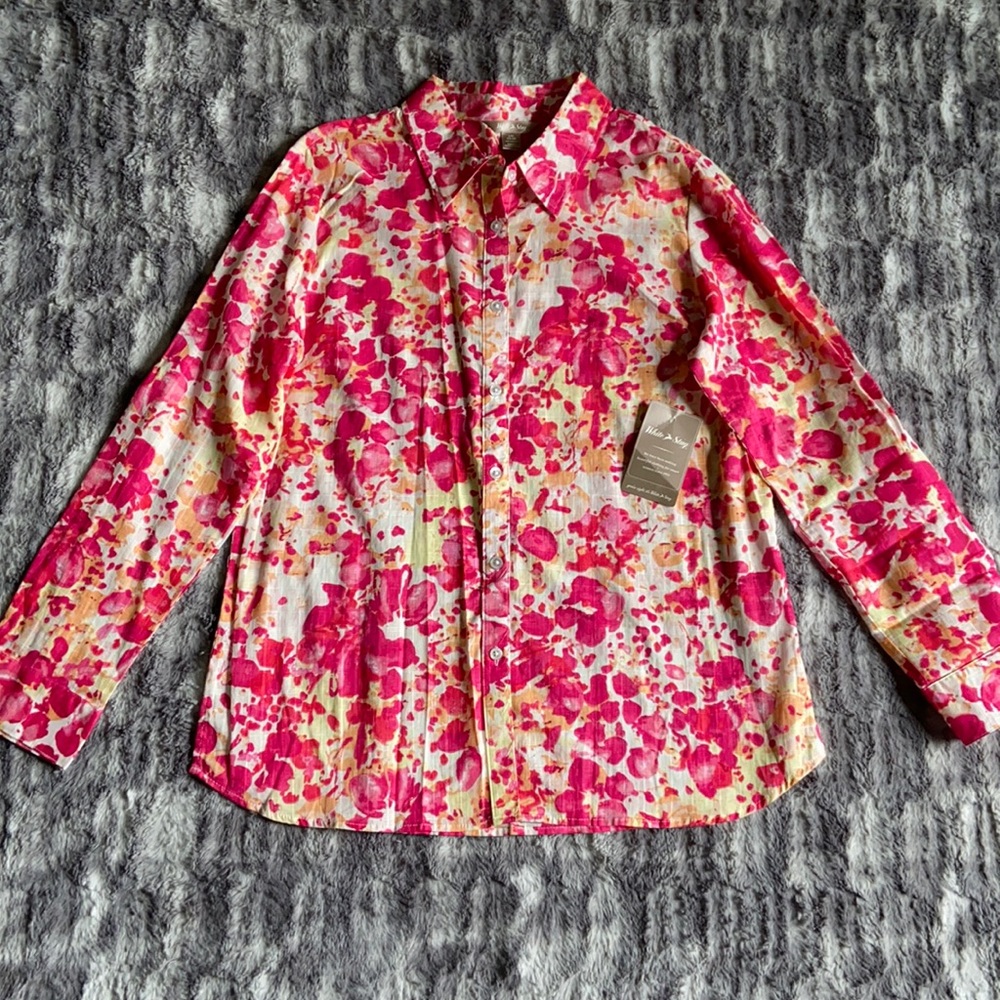 🍁NWT❗️White Stag Pink Watercolor Long Sleeve Button-Down Blouse Size LG (12/14)